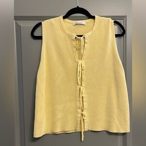 A&F Yellow Tie-Front Ribbed Women's Top